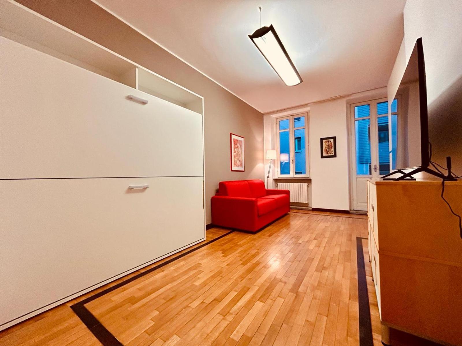 Ferienwohnung Kibilu - Via Medaglie D'Oro Centro Citta Con Parcheggio Varese Exterior foto