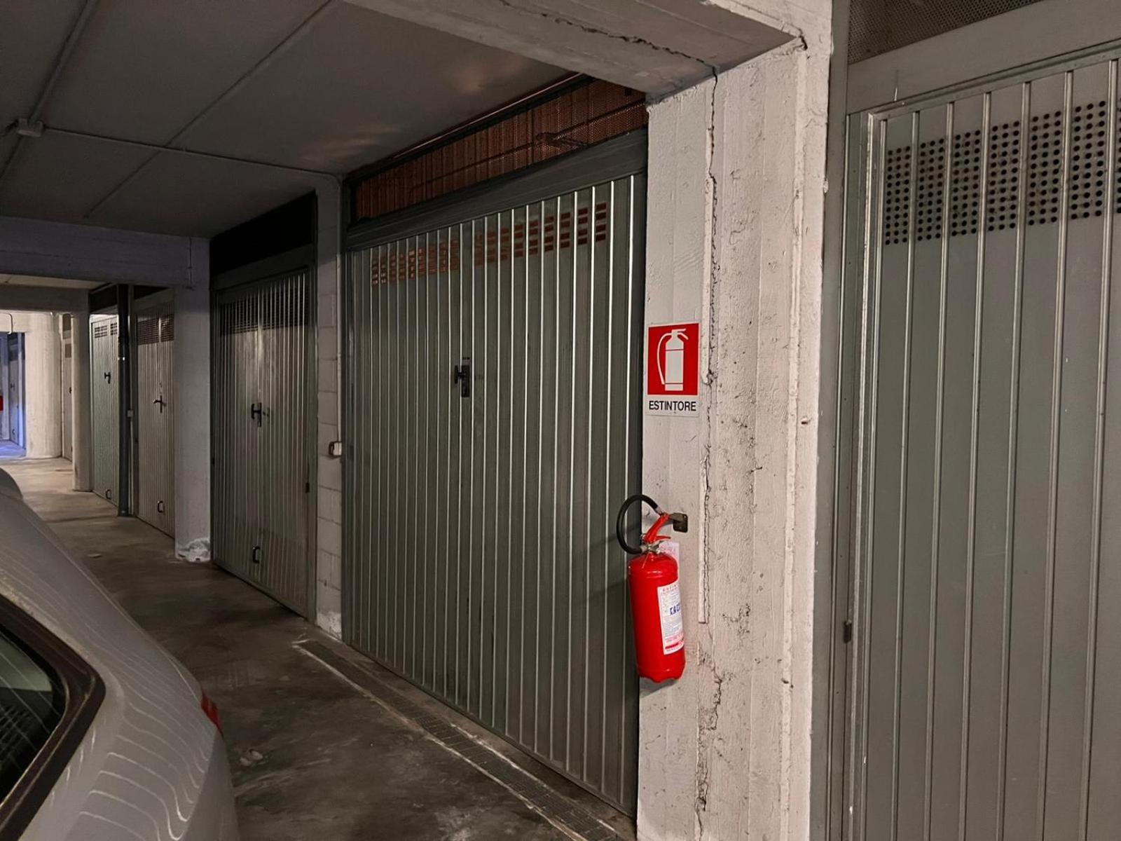 Ferienwohnung Kibilu - Via Medaglie D'Oro Centro Citta Con Parcheggio Varese Exterior foto